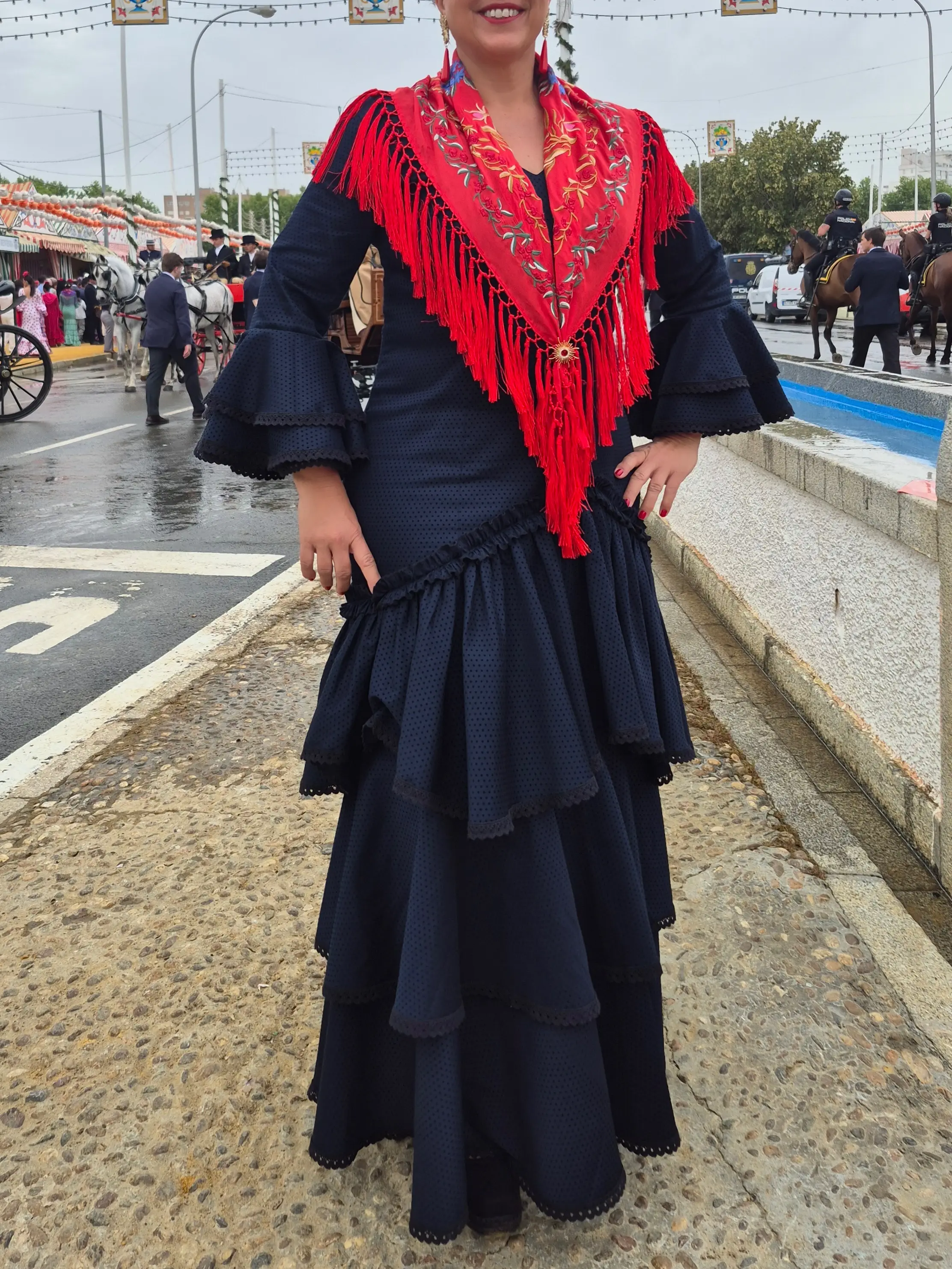 Traje azul de lunares · LaiaVazz